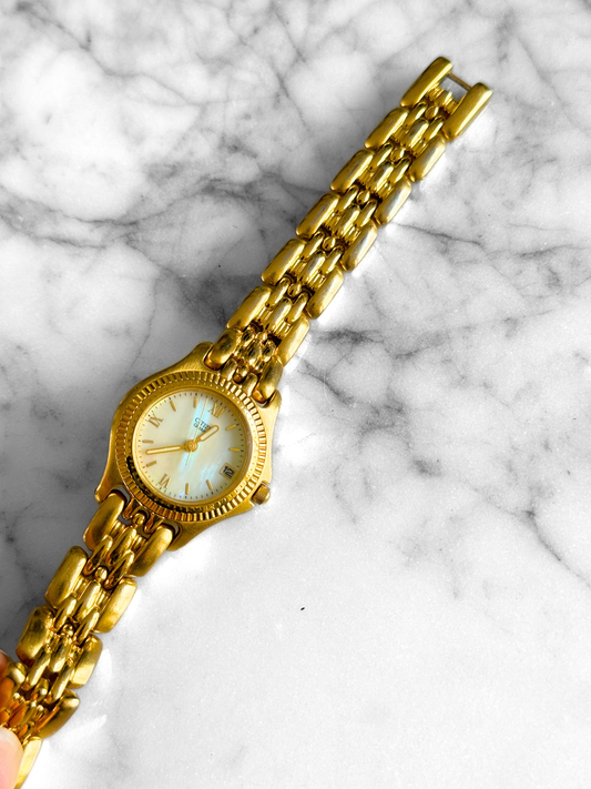 Vintage Citizen Fluted Bezel Watch with Abalone Dial