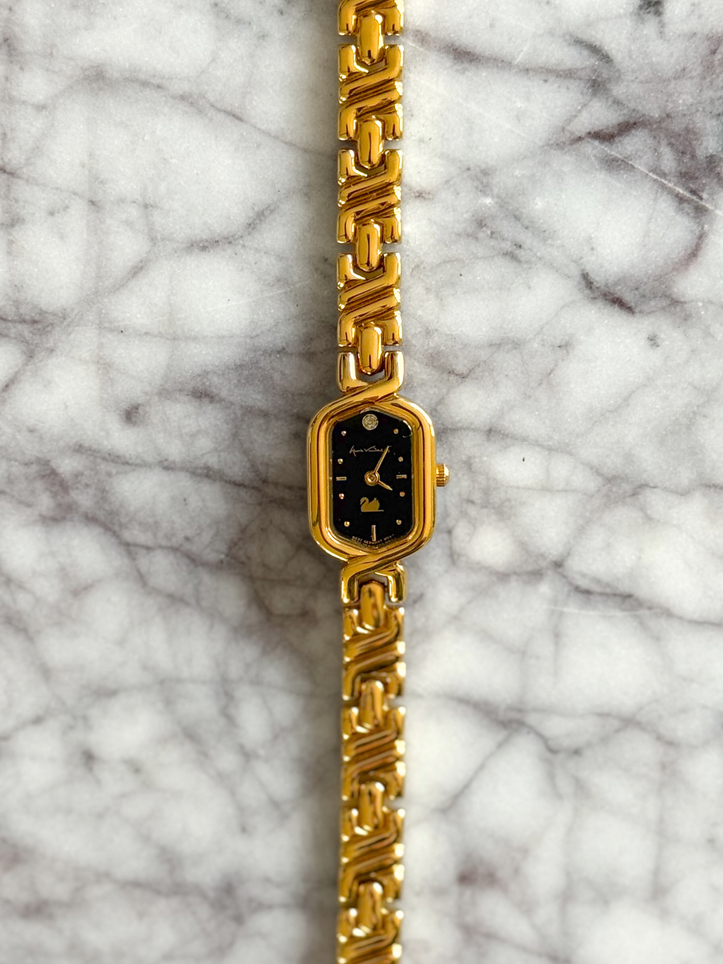 Vintage Linear Knot Band Watch