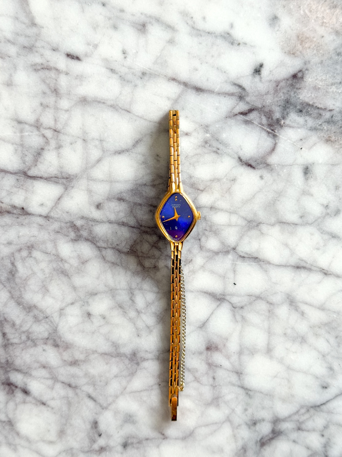 Vintage Citizen Dainty Blue Dial Watch