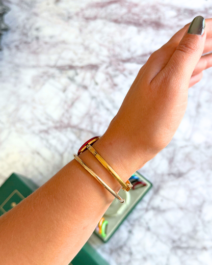 Vintage Gucci Full Interchangeable Bezel Watch Set | Classic Gold Bangle