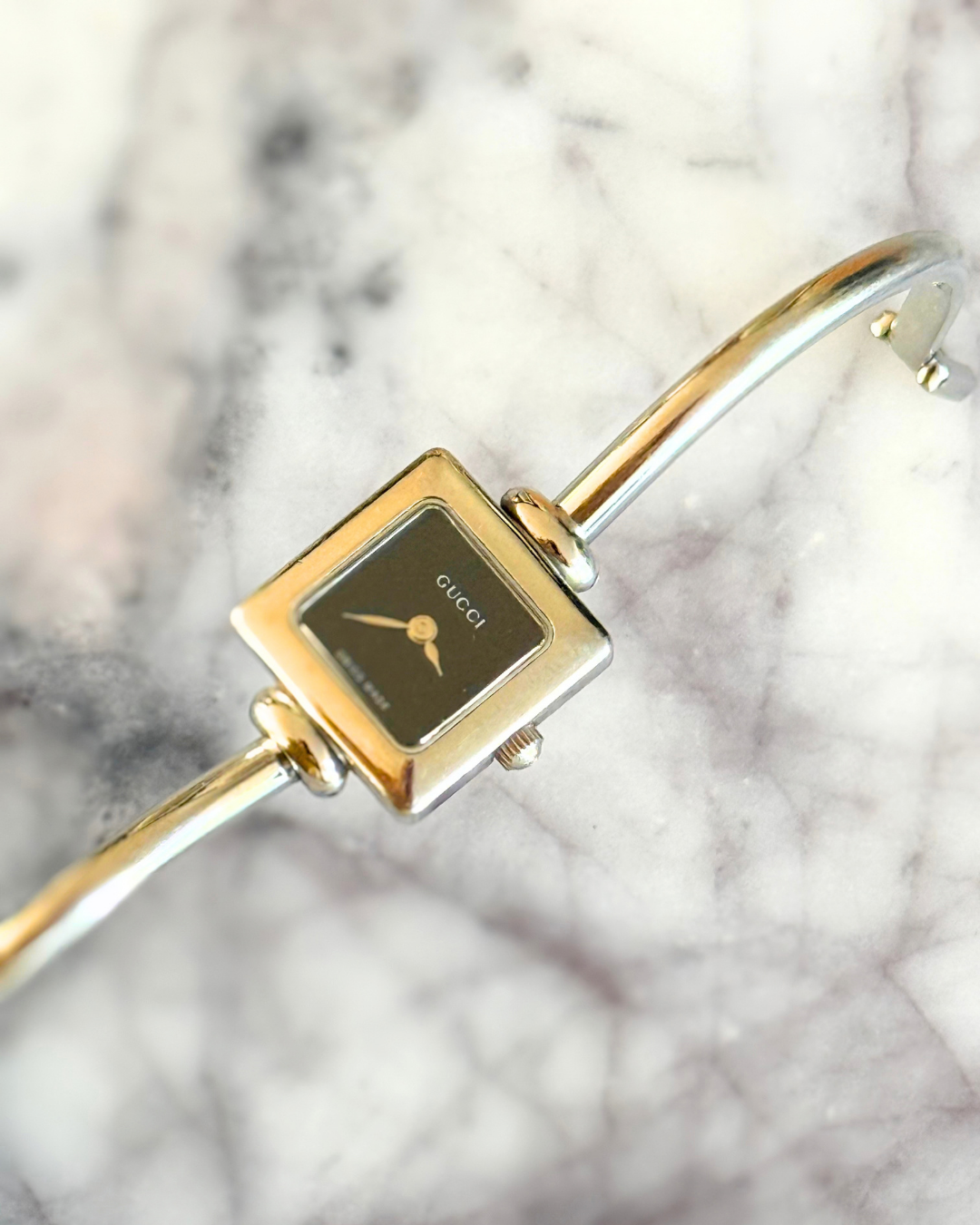 Gucci 1900L Cuff Watch
