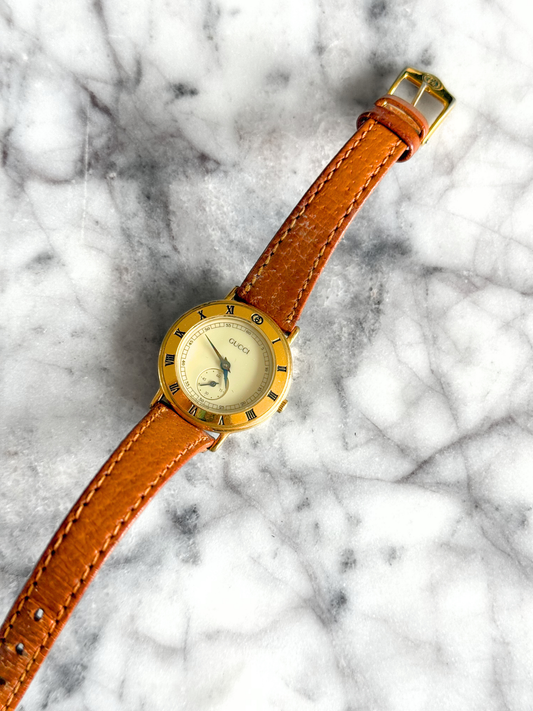 Vintage Gucci 3000.2.L